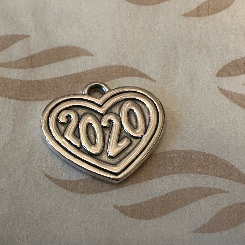 Retired James Avery 925 Sterling Silver 2020 Heart Charm.